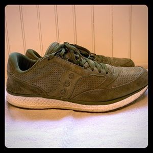 Saucony Freedom Runner Suede